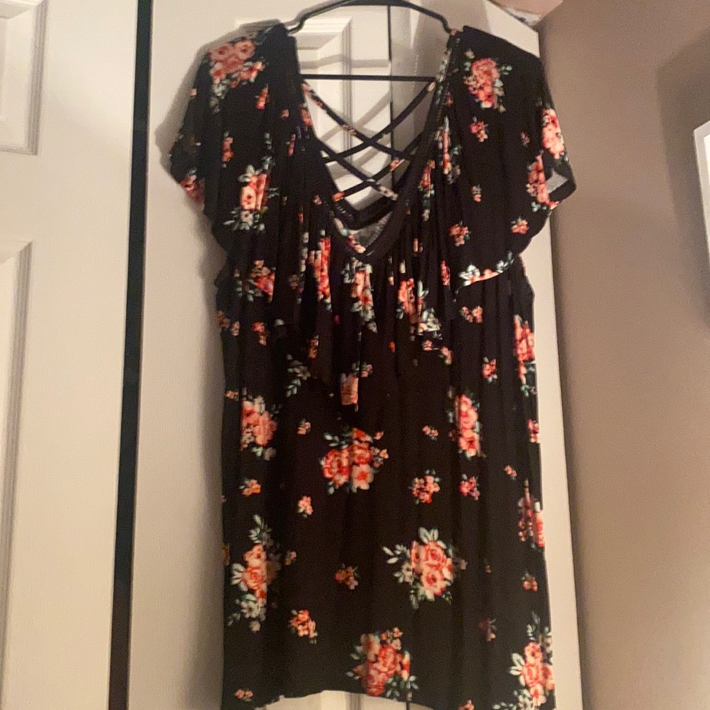Torrid size 3 cotton shirt